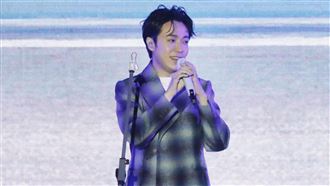 稱自己中年歌手　青峰感嘆又掉入陷阱