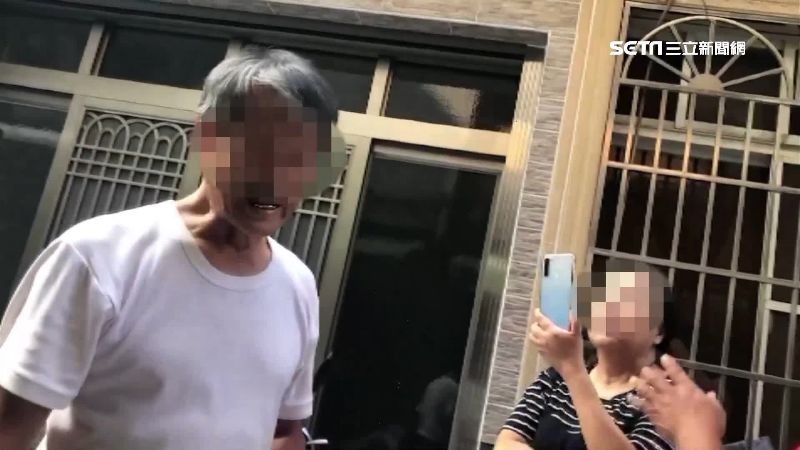 為「3片磁磚」　10年鄰居鬧翻大吵