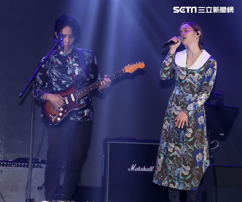 慢慢說。（記者邱榮吉/攝影）