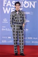 吳思賢出席「2020臺北時裝週」壓軸時尚大秀。（記者邱榮吉/攝影）