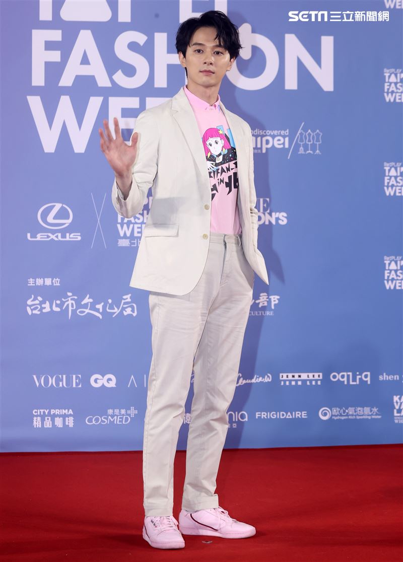 張軒睿出席「2020臺北時裝週」壓軸時尚大秀。（記者邱榮吉/攝影）