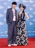 范少勳、曾之喬出席「2020臺北時裝週」壓軸時尚大秀。（記者邱榮吉/攝影）