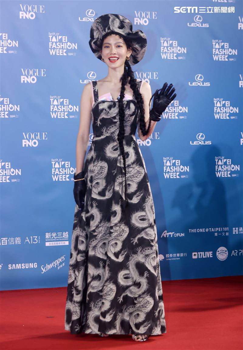 曾之喬出席「2020臺北時裝週」壓軸時尚大秀。（記者邱榮吉/攝影）