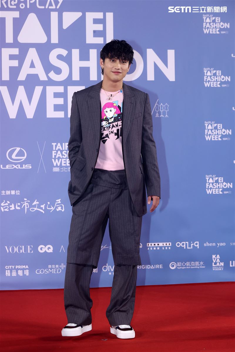 范少勳出席「2020臺北時裝週」壓軸時尚大秀。（記者邱榮吉/攝影）