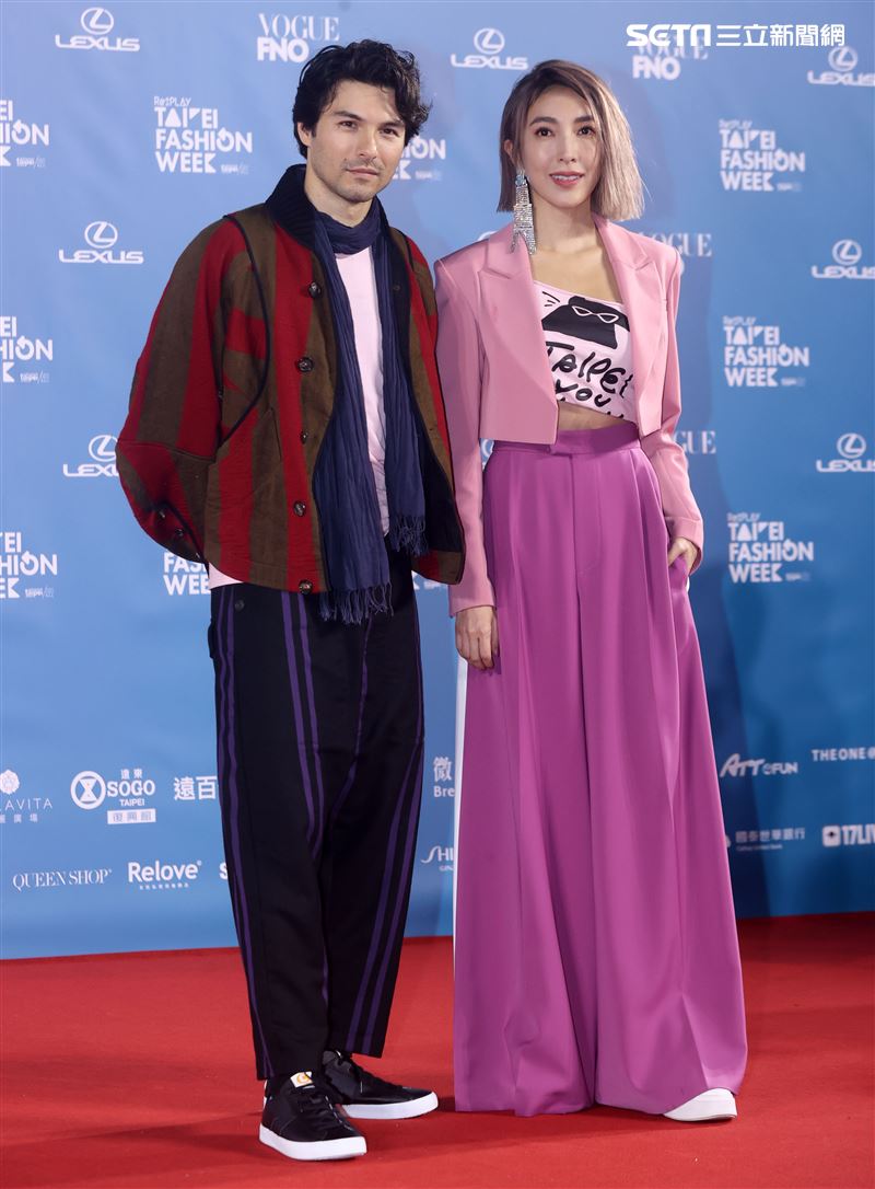 鳳小岳、楊謹華出席「2020臺北時裝週」壓軸時尚大秀。（記者邱榮吉/攝影）