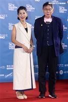 台北市長柯文哲與夫人出席「2020臺北時裝週」壓軸時尚大秀。（記者邱榮吉/攝影）