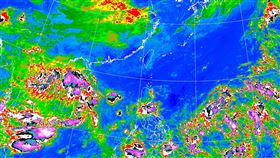未來一星期仍受到東北風影響，北部及東半部還是溼答答。（圖／翻攝自氣象局）