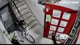 熊貓外送員,踹門,報警提告,新北,翻攝畫面