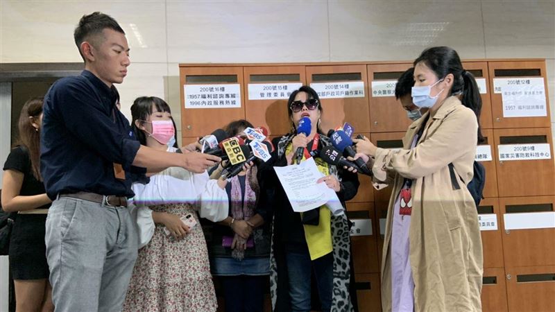 2.5小時講「故事」　普悠瑪家屬怒