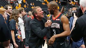 NBA／保羅被賣主因曝光！老闆怒了
NBA,休士頓火箭,Chris Paul,Tilman Fertitta,奧克拉荷馬雷霆
翻攝自推特