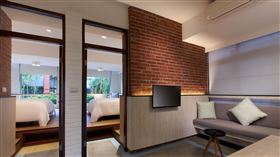 宜蘭傳藝老爺推出重陽節住房專案，曬長輩就可以房價折抵1000元。（圖／業者提供）