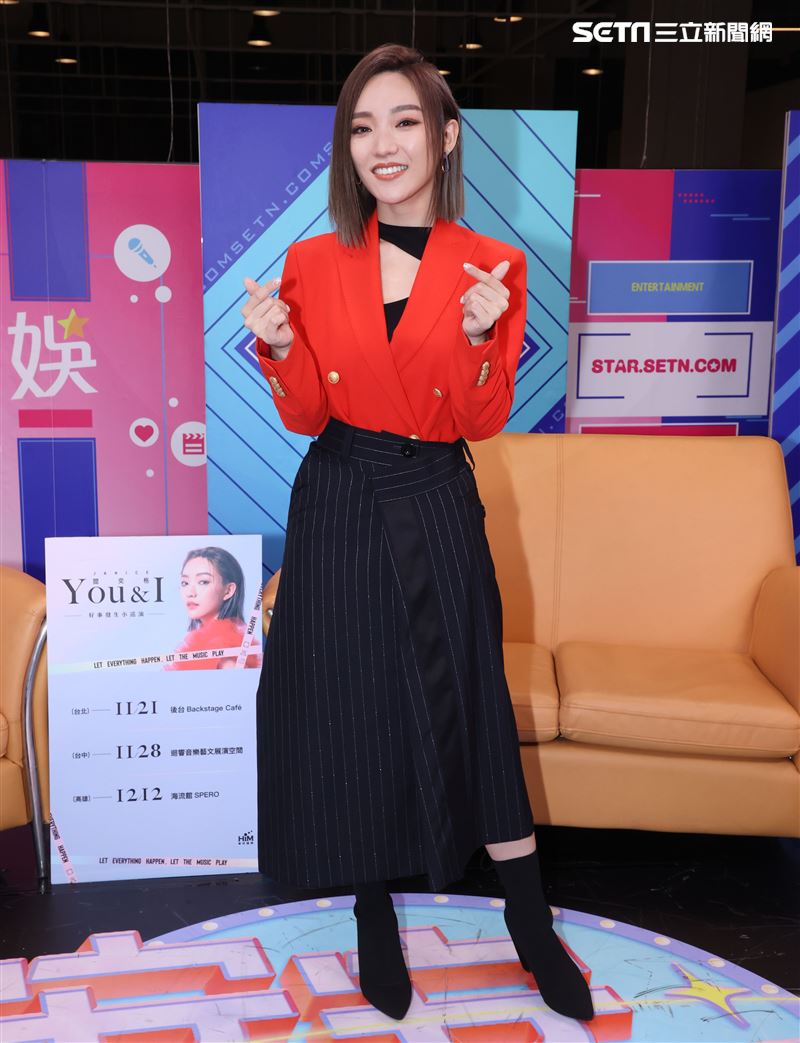 閻奕格安安大明星(唱片宣傳) 。（記者邱榮吉/攝影）