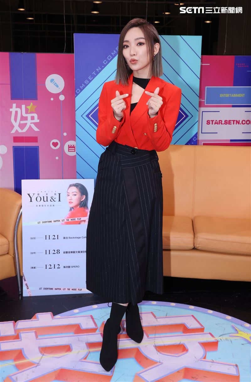 閻奕格安安大明星(唱片宣傳) 。（記者邱榮吉/攝影）