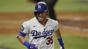 ▲貝林傑（Cody Bellinger）敲出2分砲。（圖／美聯社／達志影像）