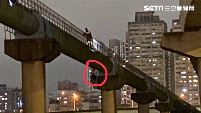 傳自拍照道別好友　警衝大漢橋急救人