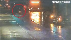 蛇行,WeMo,共享機車,分隔島,車禍,和平東路,台北