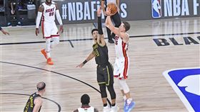 NBA／熱火射手遭湖人板凳言語霸凌 NBA,季後賽,邁阿密熱火,Duncan Robinson,洛杉磯湖人,言語霸凌,Jimmy Neutron 翻攝自推特