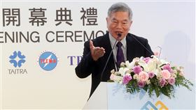 沈榮津：半導體等4大中心　奠定未來20年經濟基礎台灣國際電子製造聯合展覽會21日登場，行政院副院長沈榮津出席致詞，盼台灣以高階製造、半導體先進製程等4大中心，奠定台灣未來20年經濟基礎。中央社記者鄭傑文攝　109年10月21日