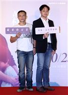 楊雅喆、導演鄭有傑出席「親愛的房客」首映會。（記者邱榮吉/攝影）
