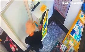 兌幣機大盜,娃娃機,自主洗衣機,新北,翻攝畫面