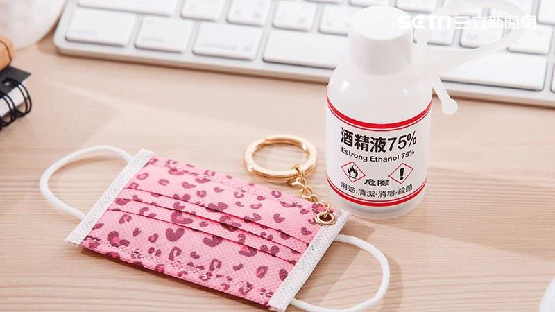 口罩跟酒精都變悠遊卡　這些人才能買