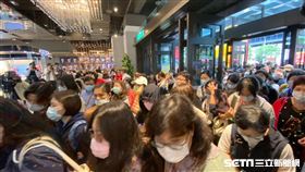 新光三越台北信義新天地周年慶。（圖／記者馮珮汶攝）