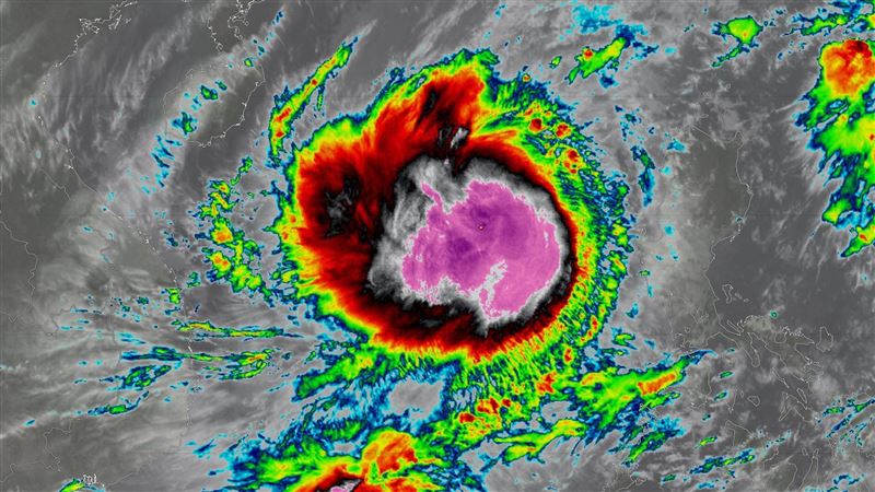 「沙德爾」變中颱　對流爆雨彈熱區曝