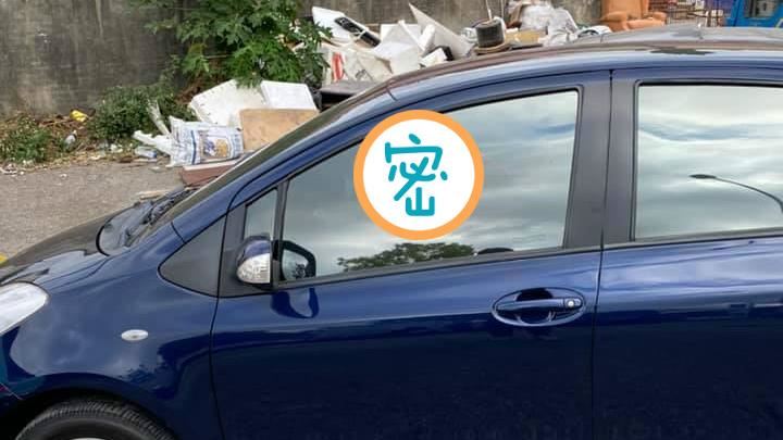 亂停車擋路　司機「擦擦筆教訓」萌爆