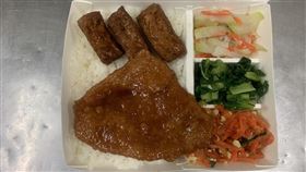 滷排飯,竹北派出所,東家便當,中華店,網友