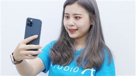 iPhone 12開賣首日（圖／記者邱榮吉攝影）