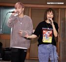 徐若瑄「V Live音樂分享會」攜手師兄熊仔、Shawn楊尚融練團唱跳嗨翻。（記者邱榮吉/攝影） 