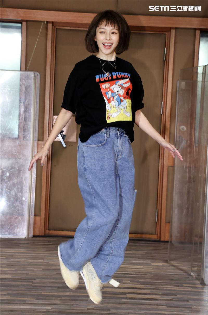 徐若瑄「V Live音樂分享會」排練。（記者邱榮吉/攝影）