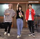 徐若瑄「V Live音樂分享會」攜手師兄熊仔、Shawn楊尚融練團唱跳嗨翻。（記者邱榮吉/攝影） 