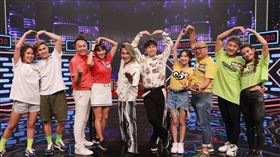 張克帆與老婆-双兒、Paul與老婆咪咪，到《幸福保衛戰》挑戰遊戲。（圖／民視提供）