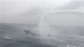 越界陸船,漁船,海巡署提供