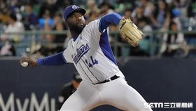 ▲富邦悍將先發投手索沙。（圖／記者劉彥池攝影）