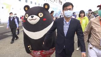 陳其邁化身半日導遊　帶遊客暢玩高雄