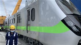 台鐵最美區間車亮相。（圖／記者陳宜加攝影）