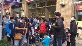 中衛／姐姐謝金燕／蕾絲款／小七門市。（圖／記者　簡若羽拍攝）