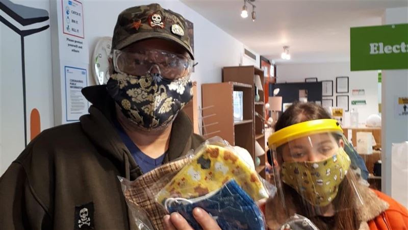 民間交流　台南贈英慈善團體防疫物資