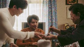 親愛的房客金馬57入圍6獎　莫子儀叩關影帝電影「親愛的房客」入圍第57屆金馬獎6大獎項，其中演員莫子儀（左）拿下北影影帝後，再叩關金馬獎影帝；陳淑芳（右）則以此片入圍金馬獎最佳女配角。中為甫摘下金鐘視帝的姚淳耀。（牽猴子整合行銷提供）中央社記者王心妤傳真　109年10月9日