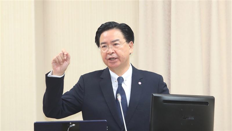 葡媒專訪吳釗燮：對等處理兩岸關係
