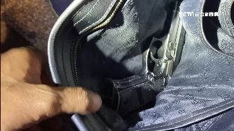 KTV唱歌帶槍　通緝男藉口想溜遭逮