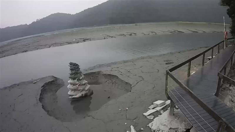 水庫蓄水率82%　日月潭8蛙露水面