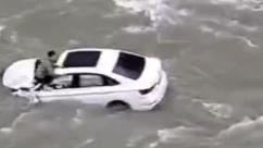 詭！車遭撞落水　沖走3人驚悚畫面曝