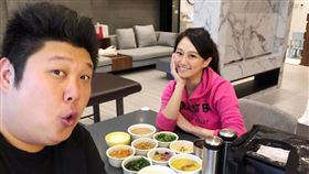 哈孝遠,瑄瑄,丟包,豬。翻攝自臉書