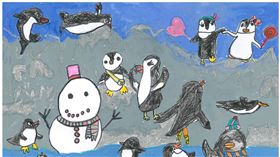 ▲小朋友透過畫筆彩繪出企鵝的生活樣貌。（圖／國立海洋生物博物館提供）