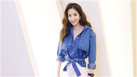 張愛雅接受《三立新聞網》專訪。（圖／記者林聖凱攝影）