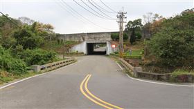 國1增設造橋交流道有望　苗14線將拓寬苗栗縣政府爭取國1增設造橋交流道可行性研究，26日獲交通部高速公路局審議大會有條件通過，可望利用造橋收費站舊址腹地新增南出、北入匝道銜接苗14線；另為因應未來通車後龐大車流，苗14線將拓寬為雙向4車道。中央社記者管瑞平攝　109年10月26日