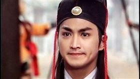 何家勁演出1993版《包青天》中的展昭令人印象深刻。（圖／劇照）